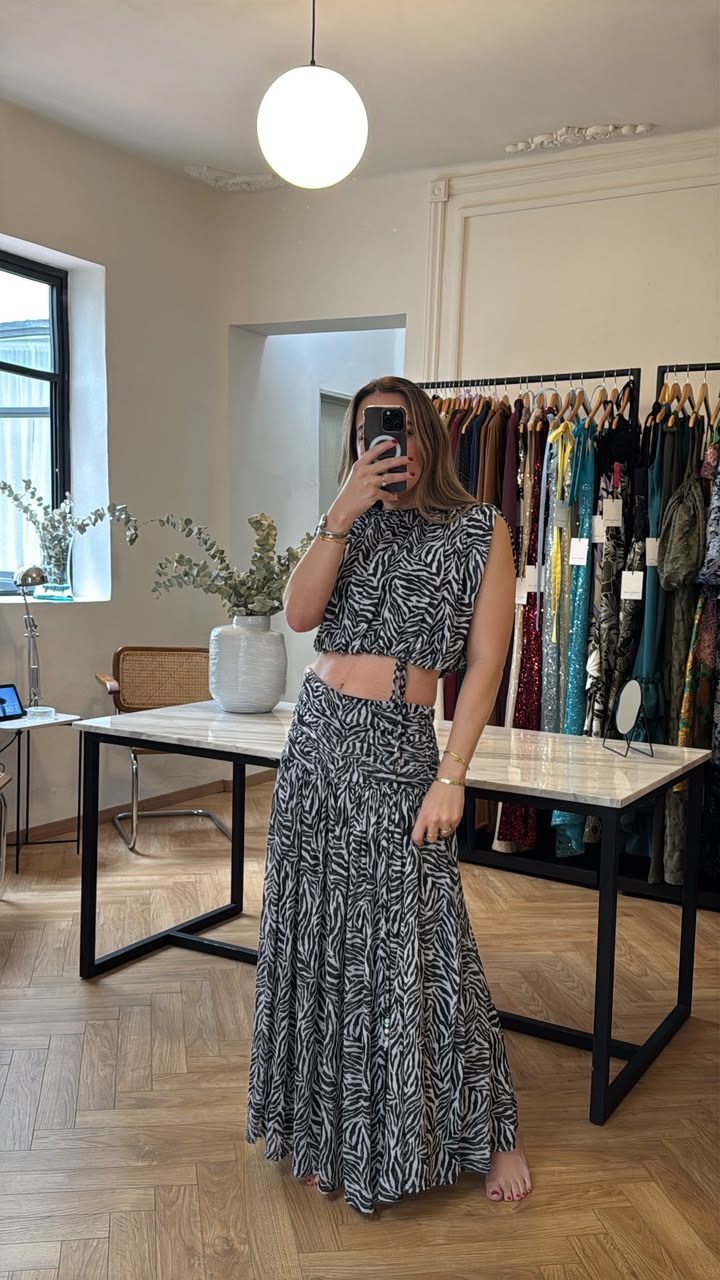 Conjunto Carola